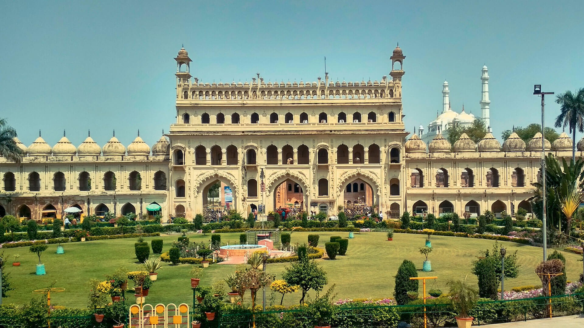 Lucknow Tour Package